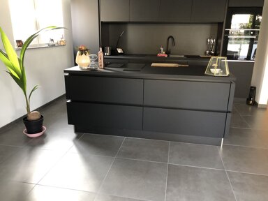 Wohnung zur Miete 700 € 3 Zimmer 95 m² frei ab sofort Breitenbachstr. Oppum Krefeld 47809