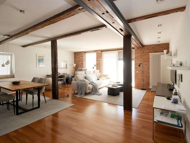 Mehrfamilienhaus zum Kauf provisionsfrei 1.390.000 € 10 Zimmer 470 m² 573 m² Grundstück Metzingen 72555