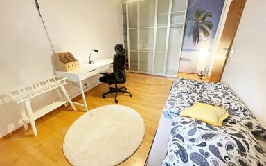 WG-Zimmer zur Miete Wohnen auf Zeit 620 € 14 m² frei ab 28.10.2029 Fridingerstrasse 0 Sillenbuch Stuttgart Sillenbuch 70619