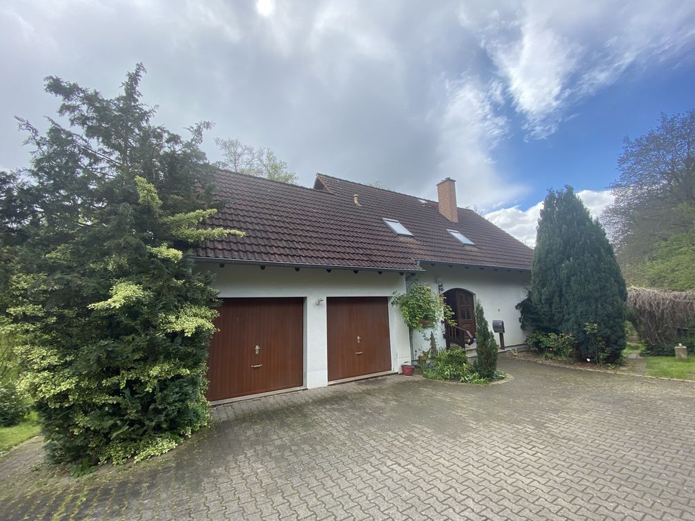 Einfamilienhaus zum Kauf 390.000 € 15 Zimmer 213 m²<br/>Wohnfläche 2.374 m²<br/>Grundstück Schleinitzer Str. 13 B Leuben Nossen 01683