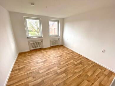 Wohnung zur Miete 540 € 2 Zimmer 65 m² 1. Geschoss frei ab 01.10.2025 Folkmar Allena Straße 3 Leer Leer 26789