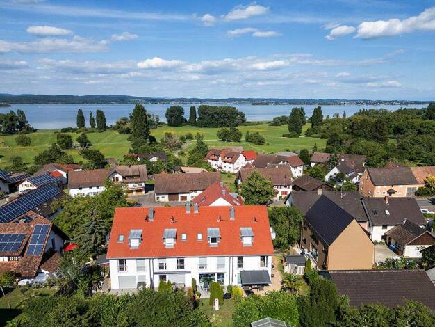 Reihenmittelhaus zum Kauf 649.000 € 5,5 Zimmer 148 m² 178 m² Grundstück Gundholzen Gaienhofen / Gundholzen 78343