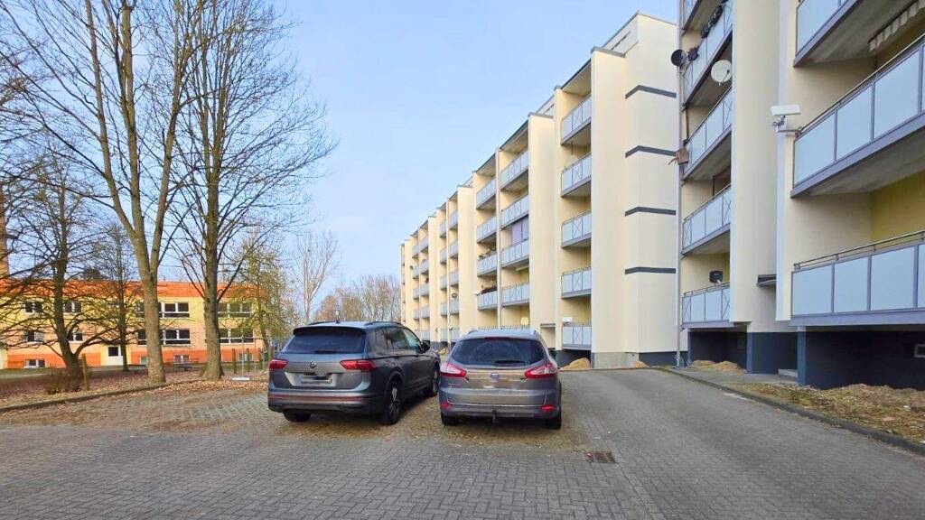 Wohnung zur Miete 279 € 2 Zimmer 47,8 m² Cölpin 17094