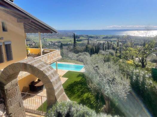 Villa zum Kauf 1.800.000 € 3 Zimmer 250 m² 1.500 m² Grundstück frei ab sofort CAVAION VERONESE 37010