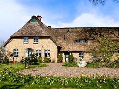Haus zum Kauf 748.000 € 8 Zimmer 340 m² 4.701 m² Grundstück Schafstedt Schafstedt 25725