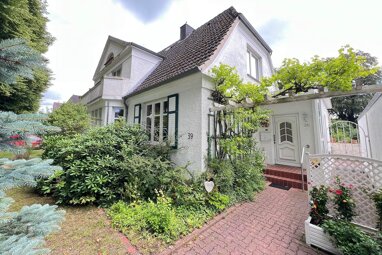 Doppelhaushälfte zum Kauf 367.000 € 4 Zimmer 105 m² 743 m² Grundstück frei ab sofort Wahlbezirk 6 Bad Schwartau 23611