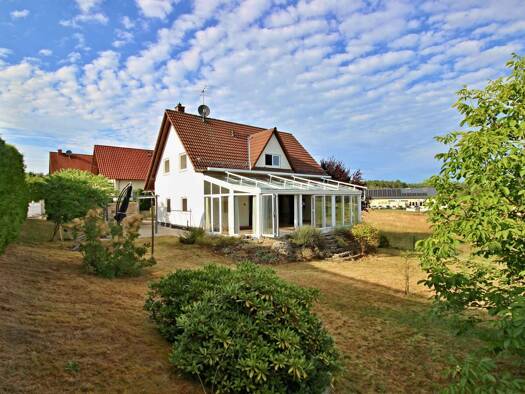 Einfamilienhaus zum Kauf 399.500 € 6 Zimmer 182 m² 978 m² Grundstück frei ab sofort Waldsiedlung 9 Trockenborn Trockenborn-Wolfersdorf 07646