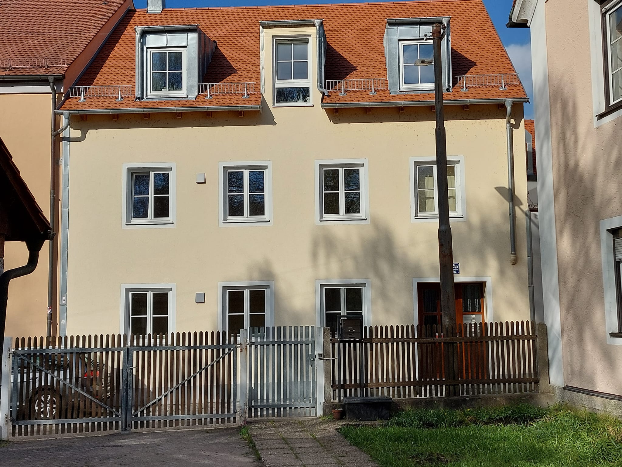 Wohnung zur Miete 980 € 2,5 Zimmer 81 m²<br/>Wohnfläche 1.<br/>Geschoss Stadtamhof Regensburg 93059