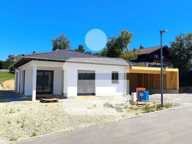 Bungalow zum Kauf provisionsfrei 449.000 € 3 Zimmer 96,7 m² 585 m² Grundstück Oberpolling Fürstenstein 94538