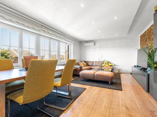 Wohnung zum Kauf 349.000 € 3 Zimmer 125 m² 1. Geschoss Fliesteden Bergheim 50129