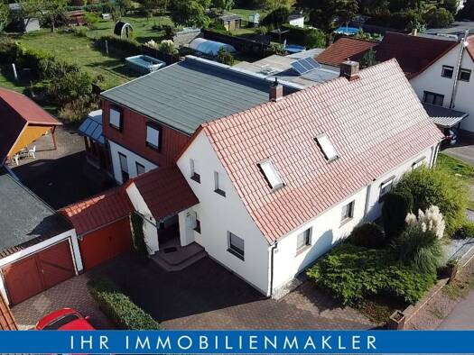 Doppelhaushälfte zum Kauf 399.000 € 5 Zimmer 150 m² 961 m² Grundstück Stichelsdorfer Weg 3 Diemitz Ost 06116