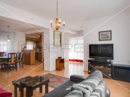 Haus zur Miete 2.500 € 6 Zimmer 208 m² Dotrscina