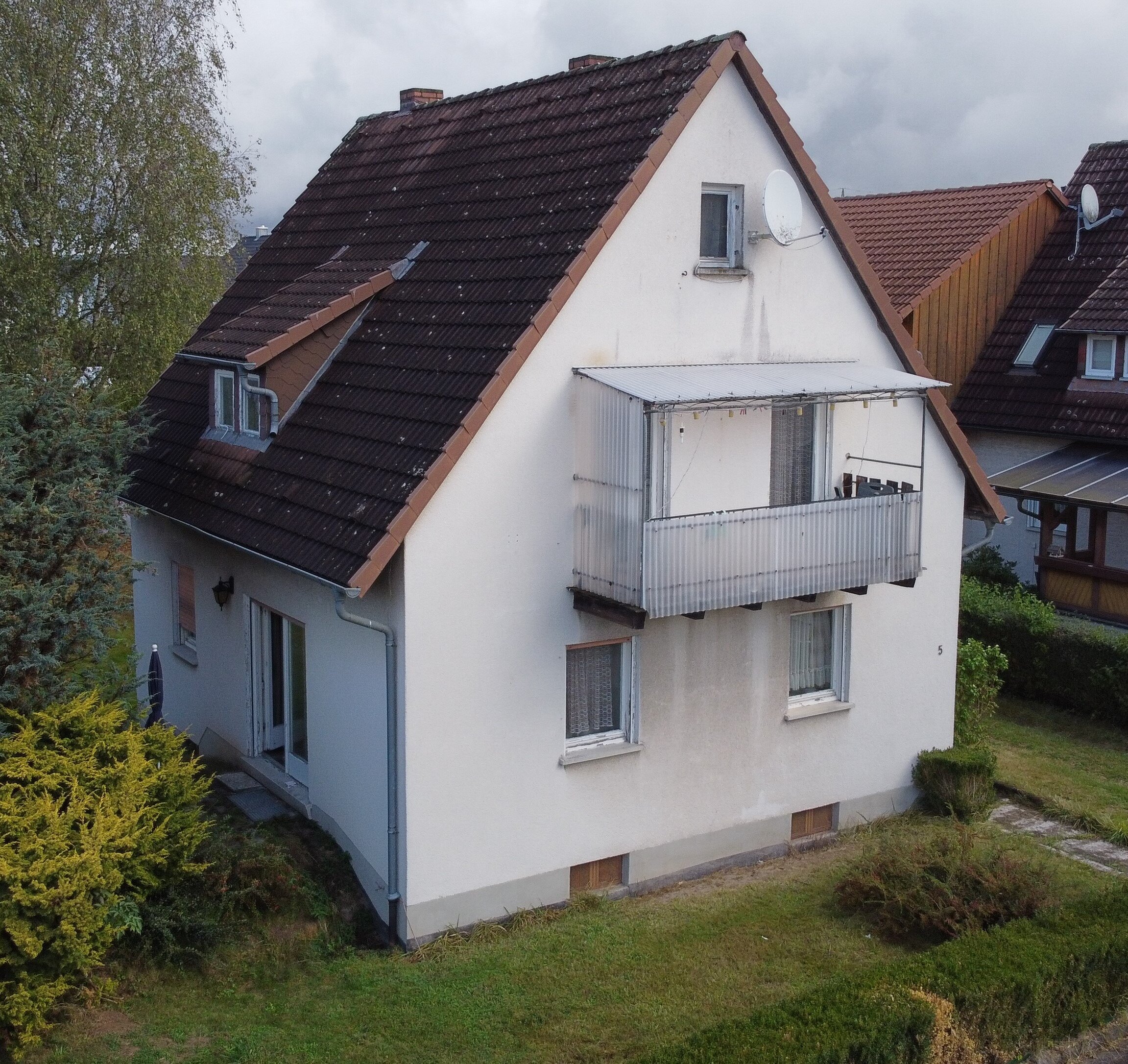 Einfamilienhaus zum Kauf provisionsfrei 210.000 € 5 Zimmer 104,7 m²<br/>Wohnfläche 805 m²<br/>Grundstück ab sofort<br/>Verfügbarkeit Mitwitz Mitwitz 96268