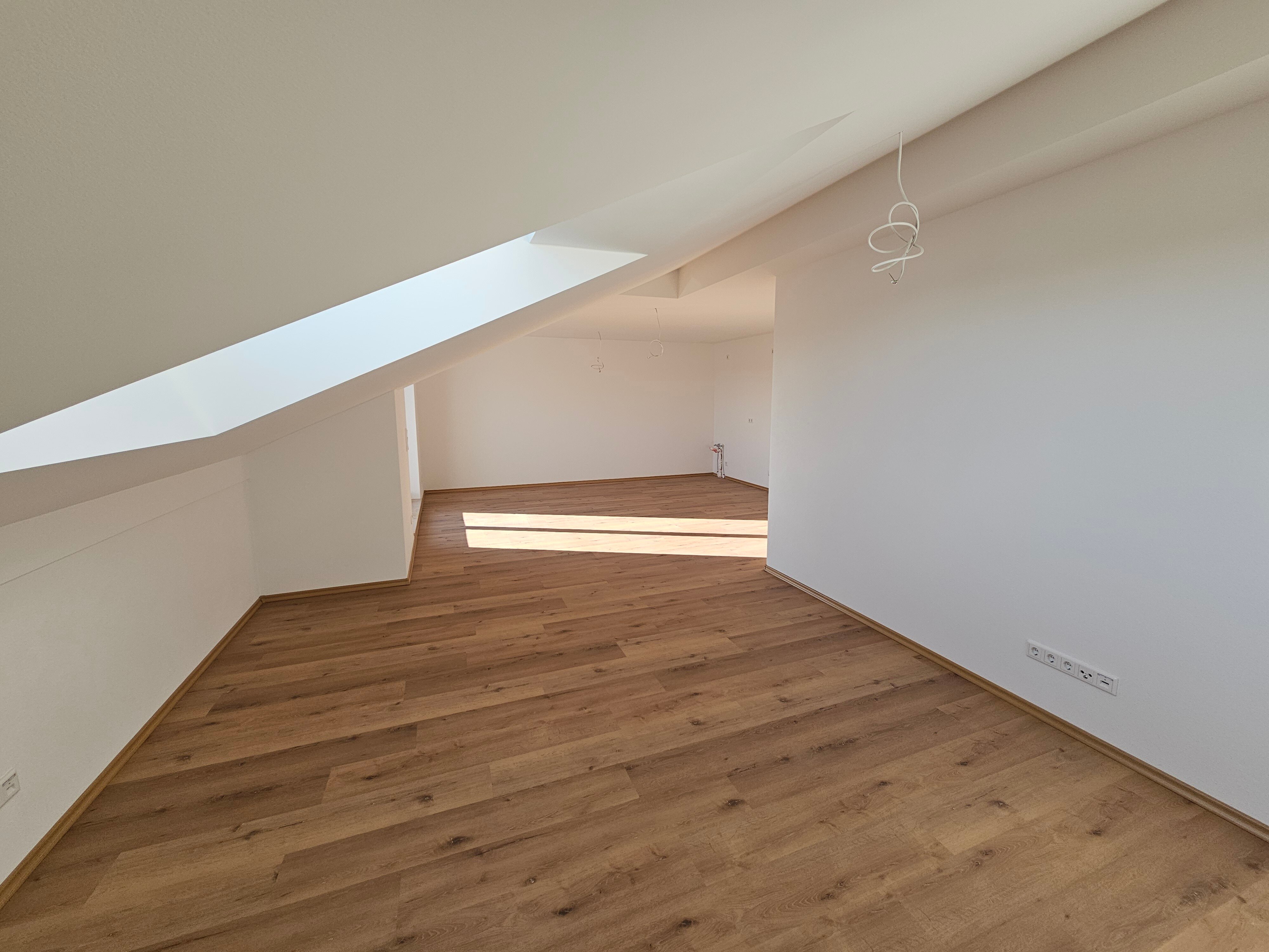 Wohnung zur Miete 900 € 3 Zimmer 85,6 m²<br/>Wohnfläche 2.<br/>Geschoss ab sofort<br/>Verfügbarkeit Birkenweg 3 Stephansposching Stephansposching 94569