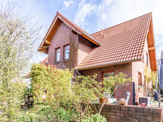 Einfamilienhaus zum Kauf 469.000 € 6 Zimmer 158 m² 798 m² Grundstück Larrelt Emden 26723