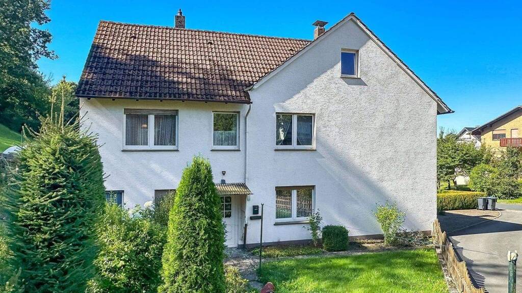 Mehrfamilienhaus zum Kauf 125.000 € 10 Zimmer 238,3 m² 910 m² Grundstück Niese Lügde 32676