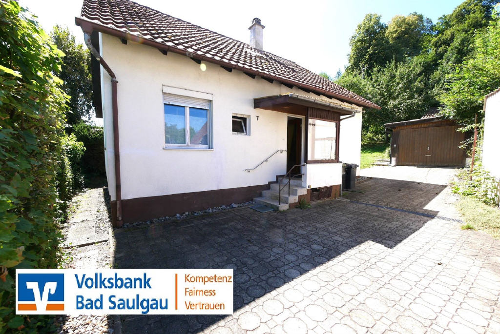 Einfamilienhaus zum Kauf 249.000 € 4 Zimmer 94 m²<br/>Wohnfläche 505 m²<br/>Grundstück ab sofort<br/>Verfügbarkeit Unterm Kirchberg 7 Bad Saulgau Bad Saulgau 88348