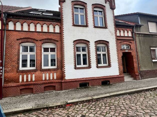 Reihenmittelhaus zum Kauf 199.000 € 9 Zimmer 270 m² 337 m² Grundstück Tangermünde Tangermünde 39590