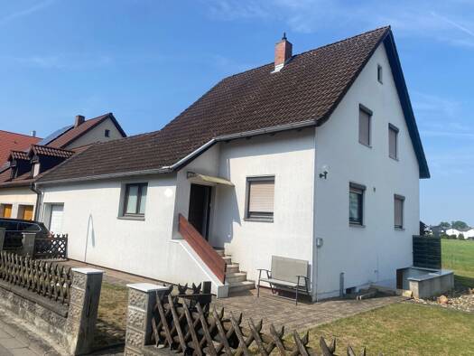Einfamilienhaus zum Kauf 439.000 € 5 Zimmer 104 m² 807 m² Grundstück Neustadt Neustadt a.d.Donau 93333