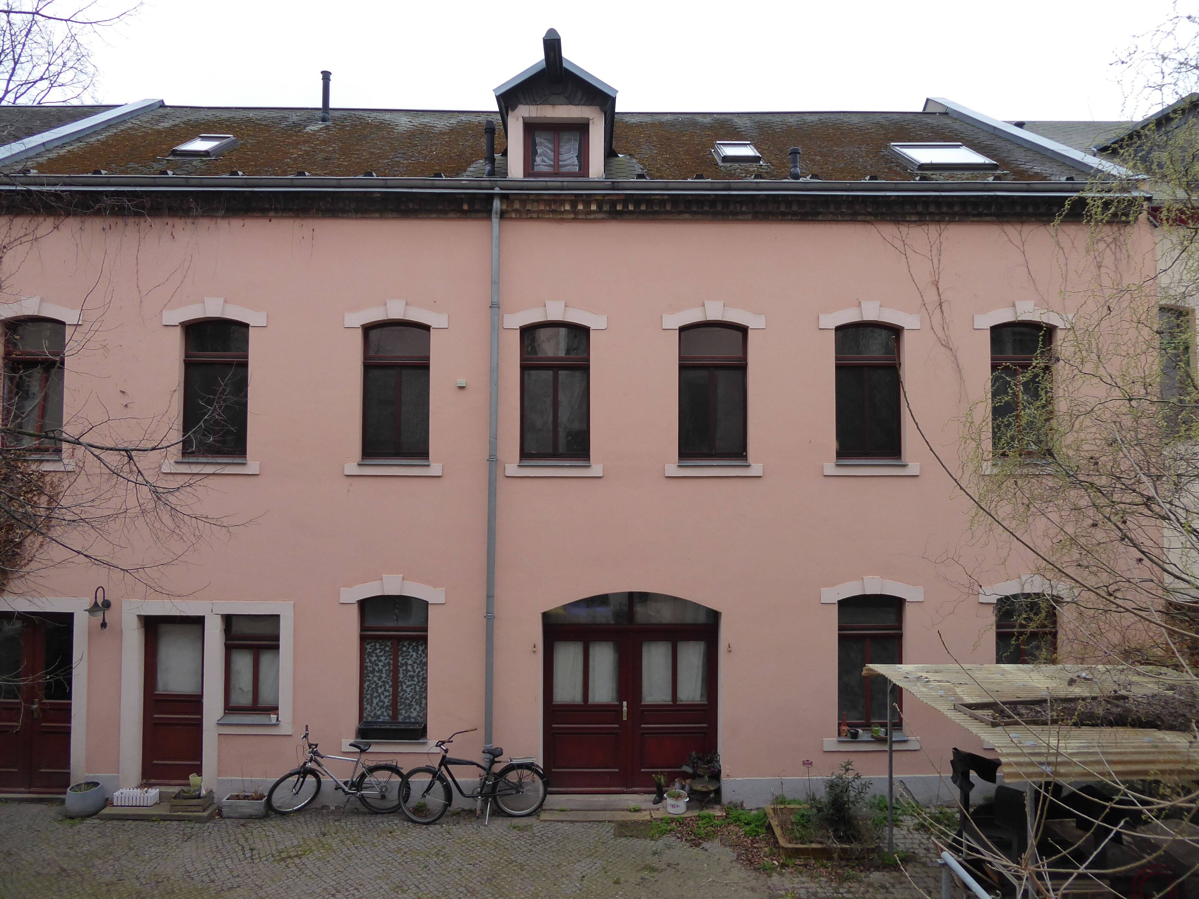 Property thumbnail 3