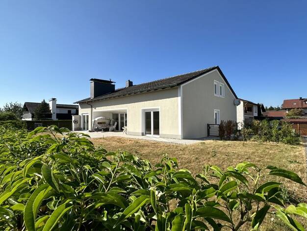 Einfamilienhaus zum Kauf 720.000 € 8 Zimmer 256 m² 710 m² Grundstück frei ab 01.12.2026 Holzen Burgkirchen an der Alz 84508