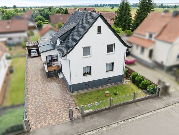 Einfamilienhaus zum Kauf 269.000 € 5 Zimmer 116 m² 632 m² Grundstück Steinheim Hungen 35410