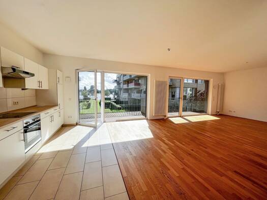 Wohnung zur Miete 1.295 € 3 Zimmer 101,1 m² 1. Geschoss Kommodore-Johnsen-Boulevard 6 Handelshäfen Bremen 28217