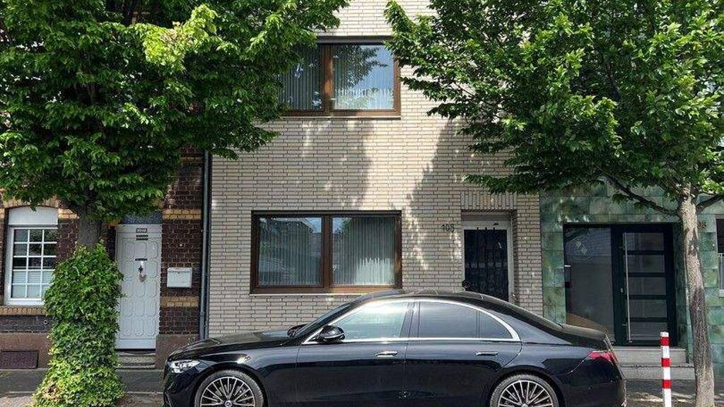 Reihenmittelhaus zur Miete 2.300 € 6 Zimmer 171 m² 371 m² Grundstück frei ab sofort Hasenweide 105 Frechen 50226