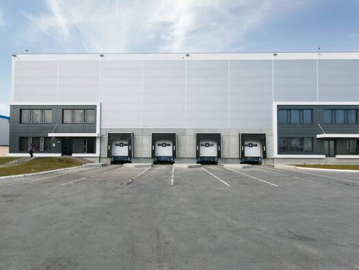 Lagerhalle zur Miete 4.200 m² Lagerfläche teilbar ab 1.500 m² Neuburg Neuburg an der Donau 86633