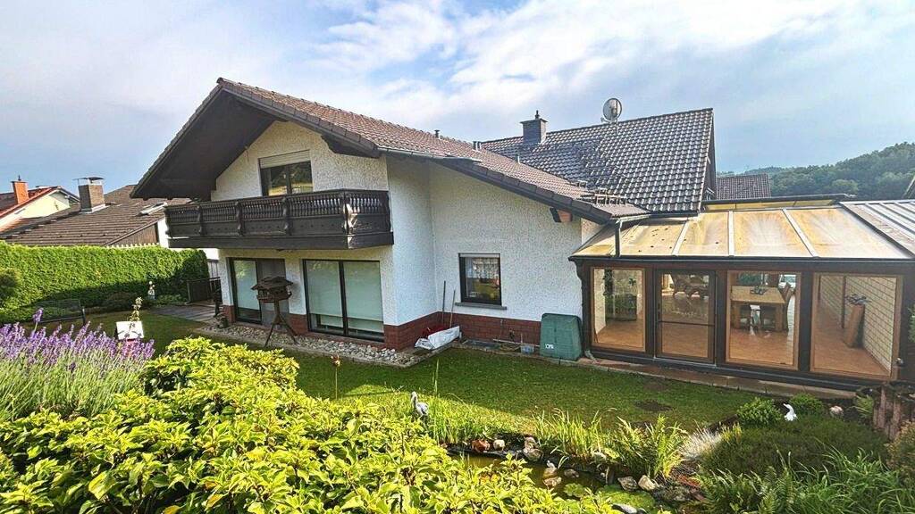 Mehrfamilienhaus zum Kauf 385.000 € 14 Zimmer 240 m² 742 m² Grundstück Heigenbrücken 63869
