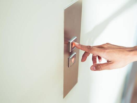 Wohnung zur Miete - Erstbezug 1.890 € 4 Zimmer 129 m² EG frei ab 01.12.2026 Mühlbergstraße 17 Schnait Weinstadt 71384