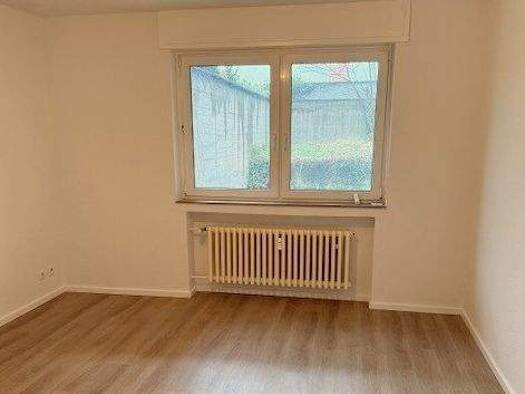 Studio zur Miete 300 € 1 Zimmer 23 m² EG frei ab sofort Oberbilk Düsseldorf 40227