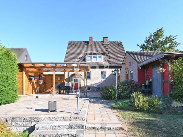 Mehrfamilienhaus zum Kauf 280.000 € 4 Zimmer 106,1 m² 1.069 m² Grundstück Bockum-Hövel Bockum - Hövel 59075