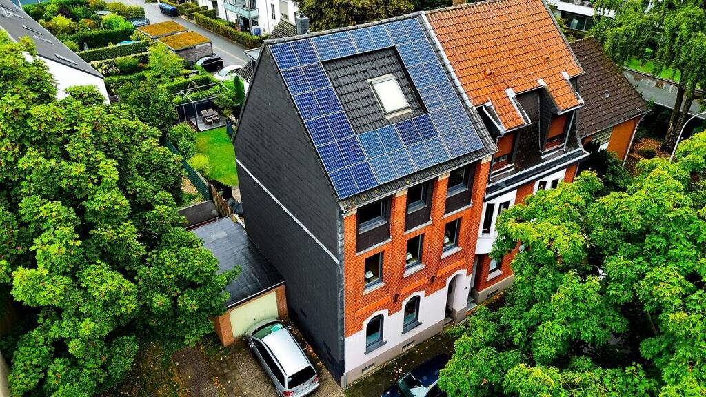 Modernisiertes Familienhaus für Wohnen, Arbeiten und Familie