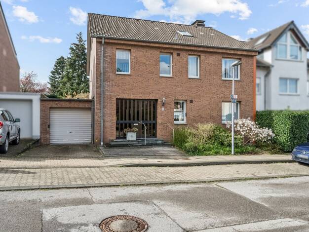 Einfamilienhaus zum Kauf 630.000 € 9 Zimmer 203,5 m² 459 m² Grundstück Vaalserquartier Aachen 52074