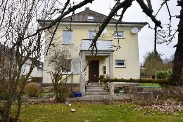 Doppelhaushälfte zum Kauf provisionsfrei 500.000 € 8 Zimmer 175 m² 1.002 m² Grundstück Wesertor Kassel 34125