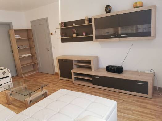WG-Zimmer zur Miete 850 € 3 Zimmer 75 m² Geschoss 2/3 frei ab sofort Heilbronn 74076