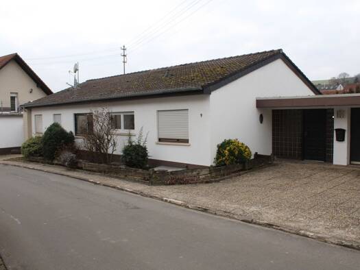 Bungalow zur Miete 1.200 € 6,5 Zimmer 180 m² 350 m² Grundstück frei ab sofort Kirchgasse 9 Heiligenmoschel 67699