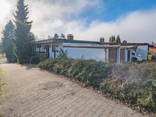 Bungalow zum Kauf 319.900 € 8 Zimmer 190 m² 324 m² Grundstück Schwenningen Villingen-Schwenningen 78056