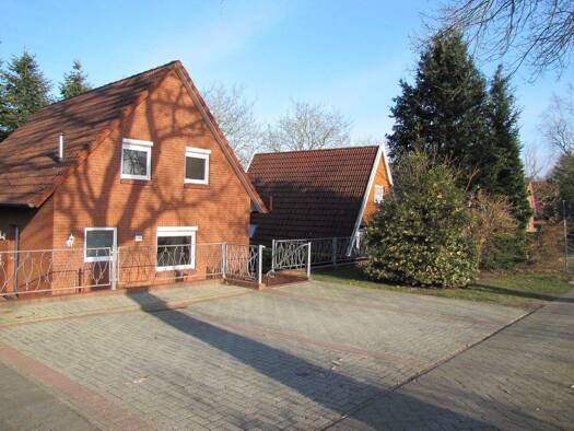 Haus zum Kauf 375.000 € 6 Zimmer 100 m² 285 m² Grundstück Hümpelweg 9 Innenstadt Aurich 26603