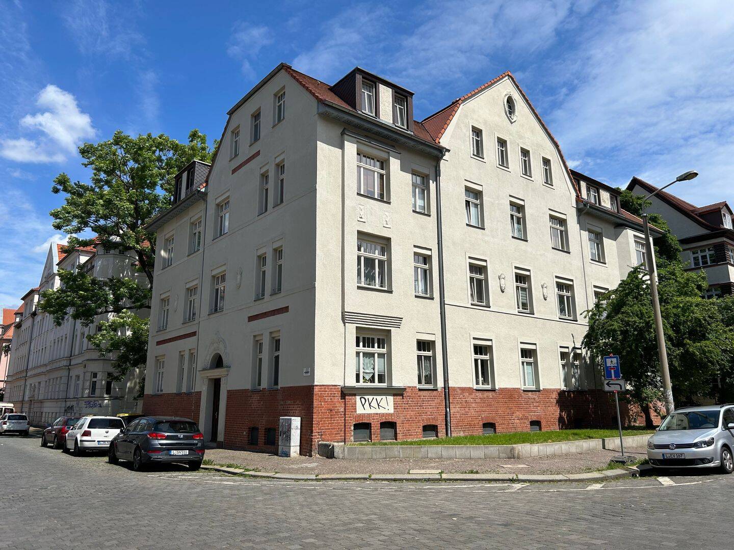 Property thumbnail 2