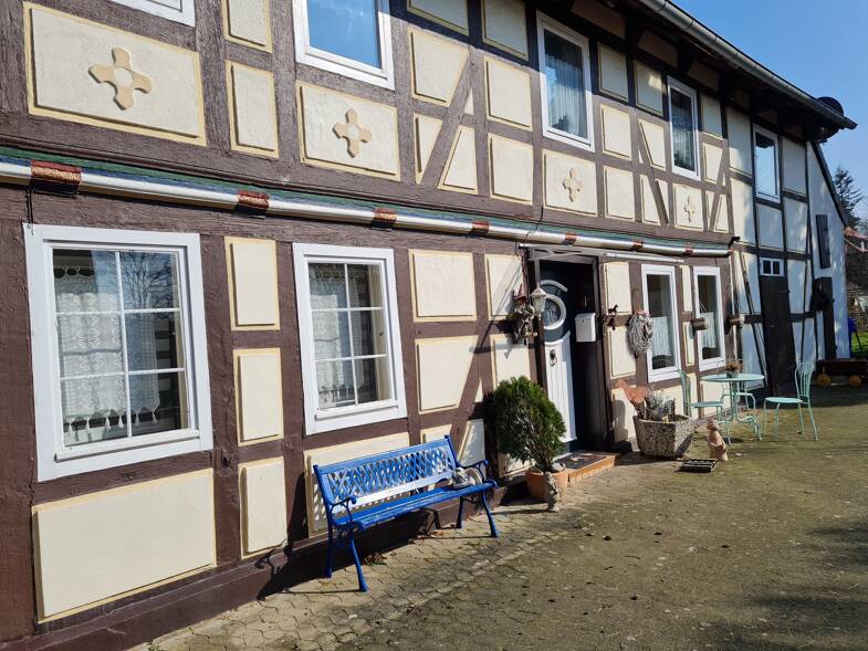 Doppelhaushälfte zum Kauf 89.500 € 8 Zimmer 170 m² 391 m² Grundstück frei ab sofort Klingenhagener Straße 4 Bornhausen Seesen 38723
