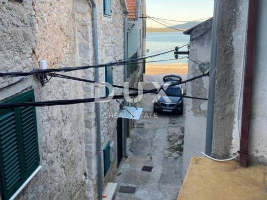 Haus zum Kauf 209.000 € 4 Zimmer 136 m² Pirovac