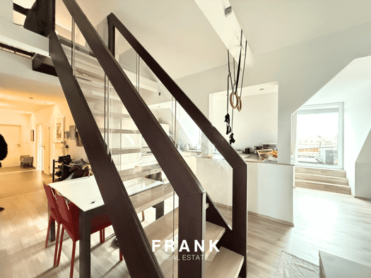 Maisonette zum Kauf 415.000 € 6 Zimmer 118 m² 5. Geschoss Gibitzenhofstraße 71 Steinbühl Weiterer Innenstadtgürtel Süd 90443
