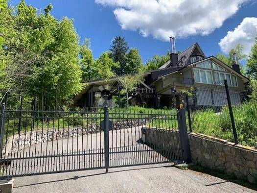 Einfamilienhaus zum Kauf 580.000 € 5 Zimmer 300 m² Crni Lug, Delnice Delnice 51300