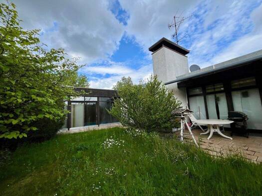 Villa zum Kauf 799.000 € 5,5 Zimmer 200 m² 1.223 m² Grundstück frei ab 01.12.2026 Zirndorf Zirndorf 90513