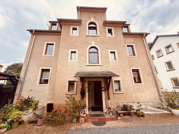 Einfamilienhaus zum Kauf 490.000 € 9 Zimmer 260 m² 1.239 m² Grundstück Pirna 01796