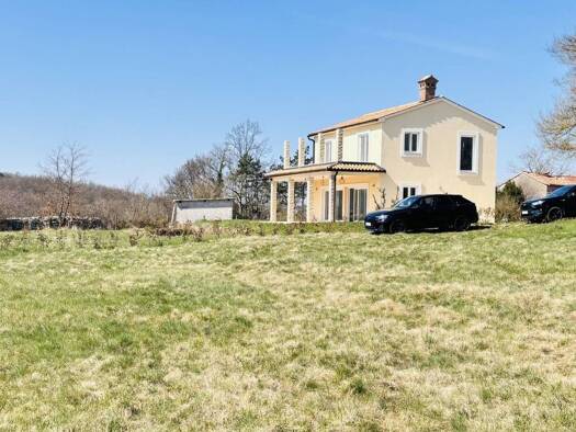 Haus zum Kauf 450.000 € 8 Zimmer 168 m² Pazin