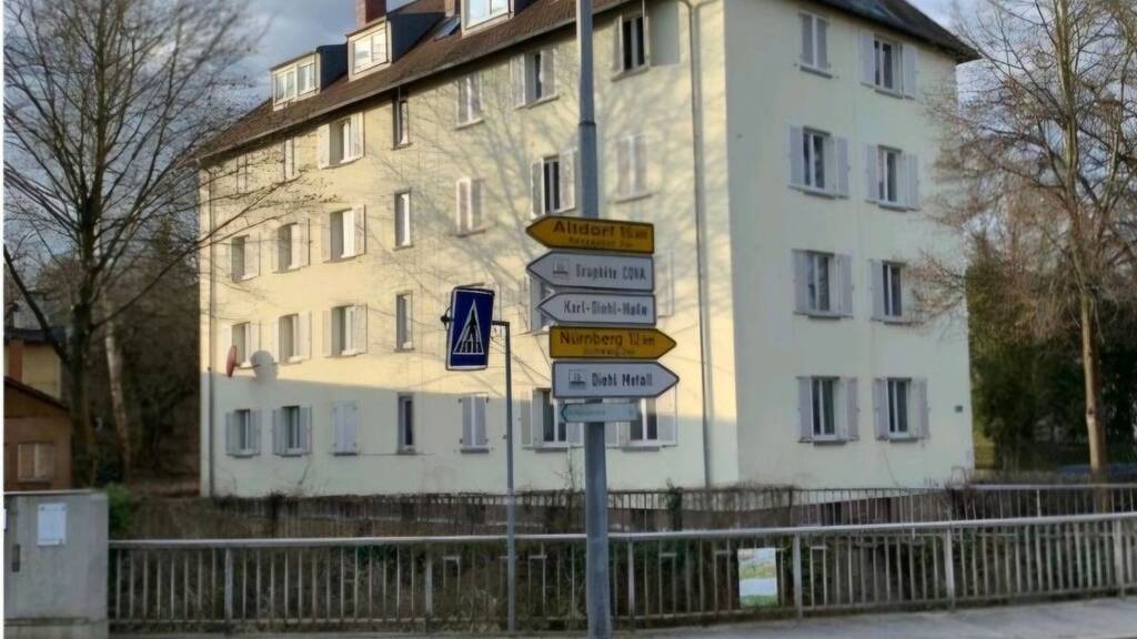 Wohnung zum Kauf 220.800 € 3 Zimmer 69 m² 4 Geschosse Röthenbach Röthenbach an der Pegnitz 90552