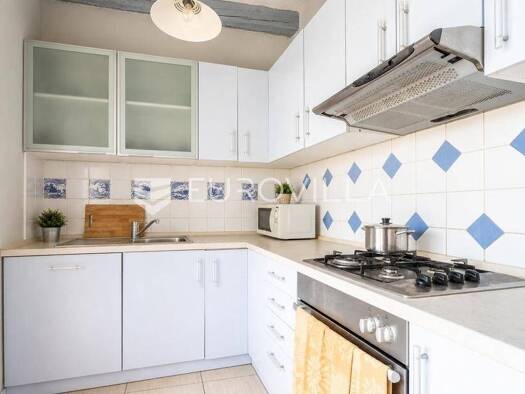 Haus zum Kauf 870.000 € 2 Zimmer 169 m² Podgora Podgora